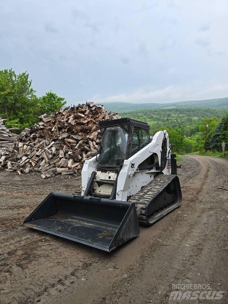 Bobcat T 320 Krautuvai su šoniniu pasukimu