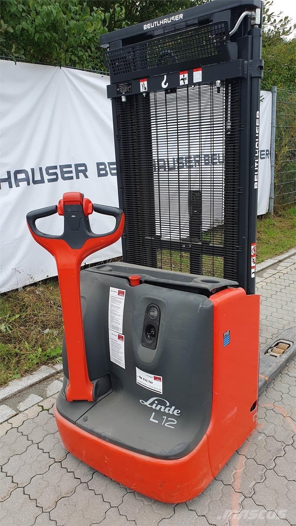 Linde L12i Rankiniai vėžimėliai