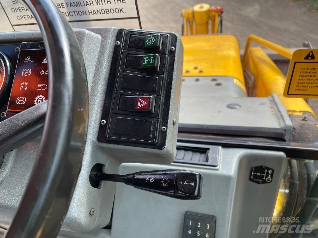 Massey Ferguson 750 Ekskavatoriniai krautuvai