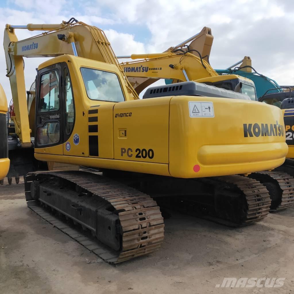 Komatsu PC200-6 Vikšriniai ekskavatoriai
