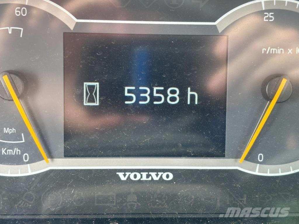 Volvo L 60 H Naudoti ratiniai krautuvai