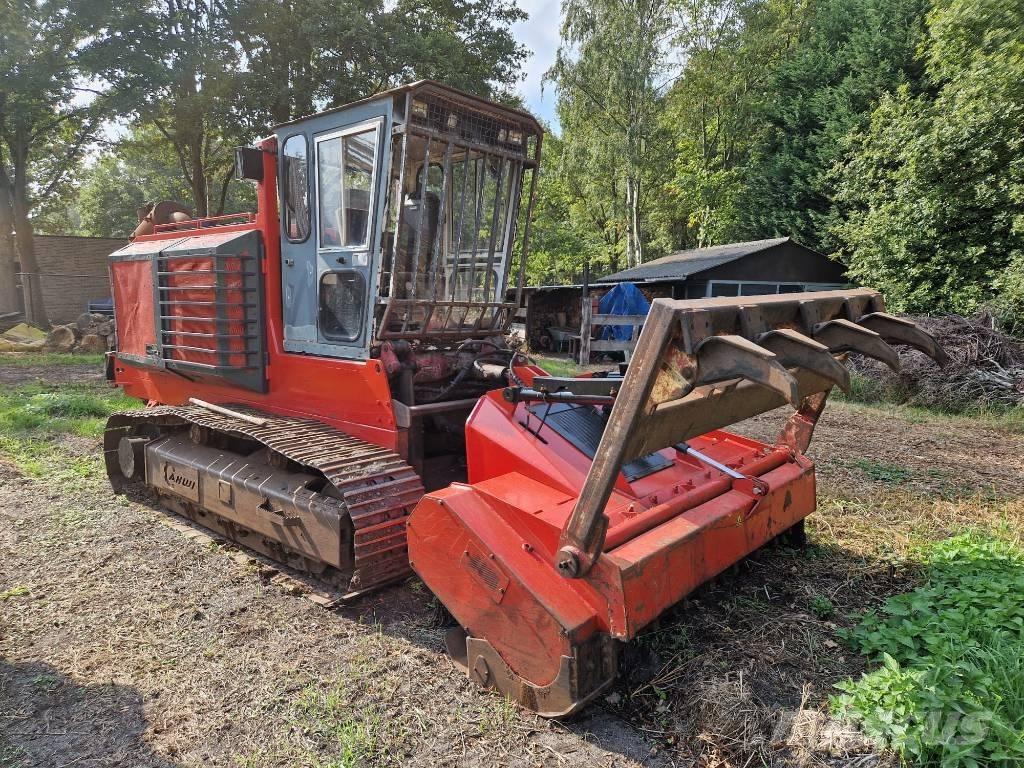 Ahwi RT350 Miško traktoriai