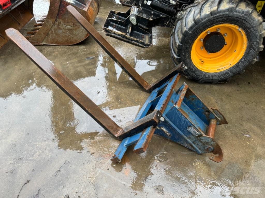 Yanmar B95W (40496) Ratiniai ekskavatoriai