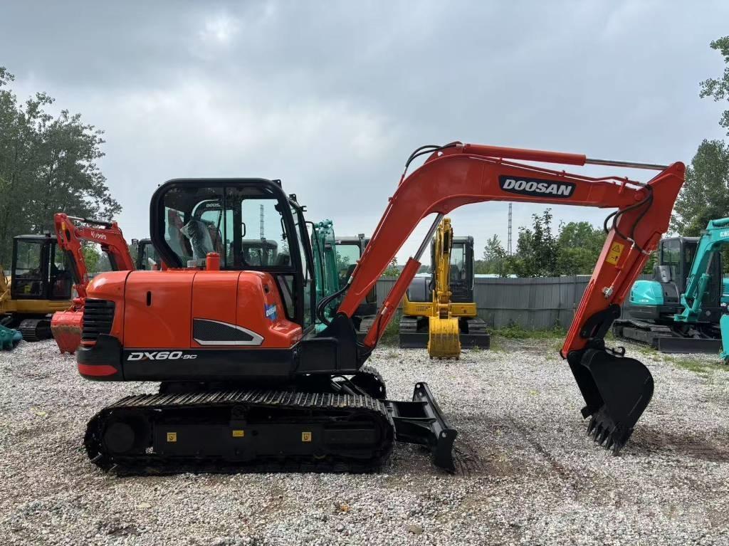 Doosan DX 60 Mini ekskavatoriai < 7 t