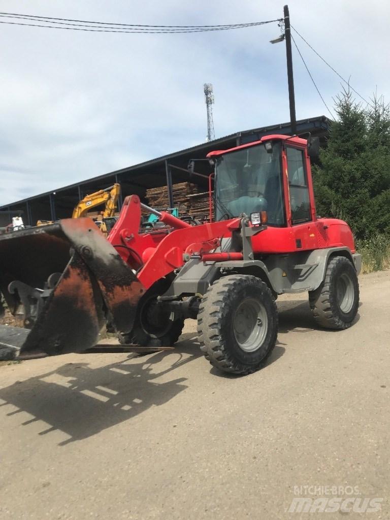 Volvo L 30 G Naudoti ratiniai krautuvai
