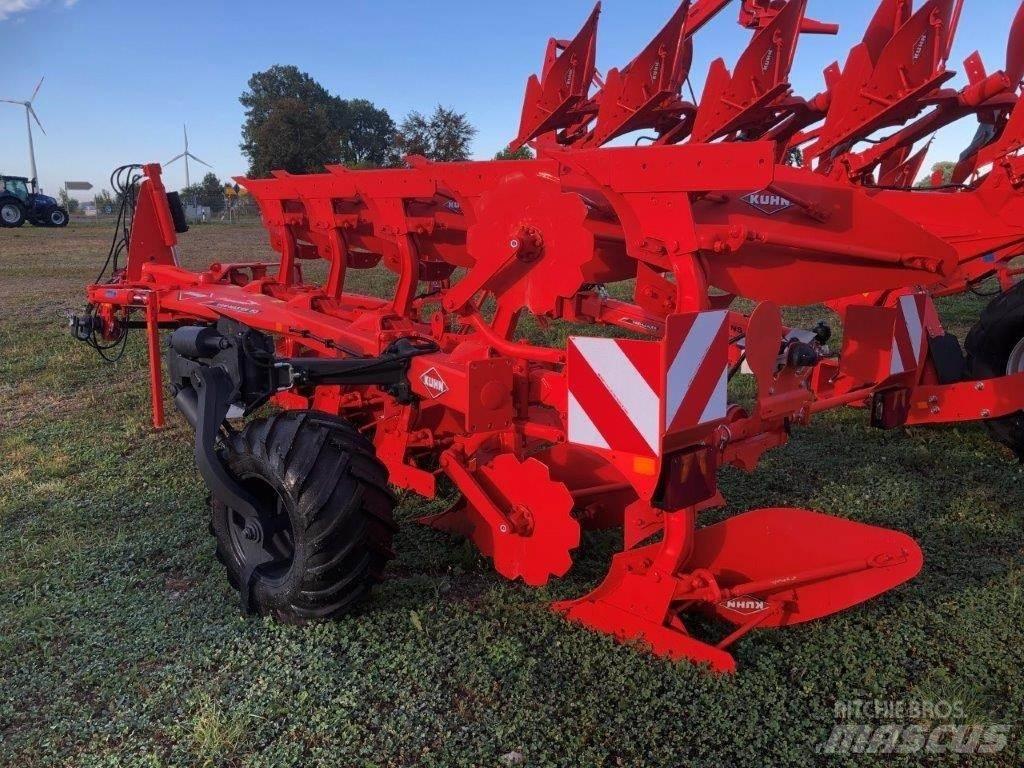 Kuhn VM 153 5 Plūgai