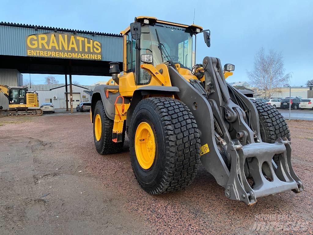 Volvo L 110 H / L110H Naudoti ratiniai krautuvai