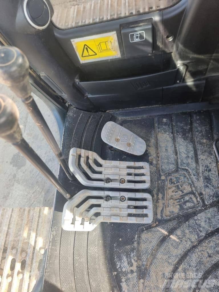 JCB 210 LC Vikšriniai ekskavatoriai