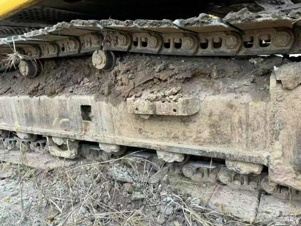 Sumitomo SH210-5 Vikšriniai ekskavatoriai