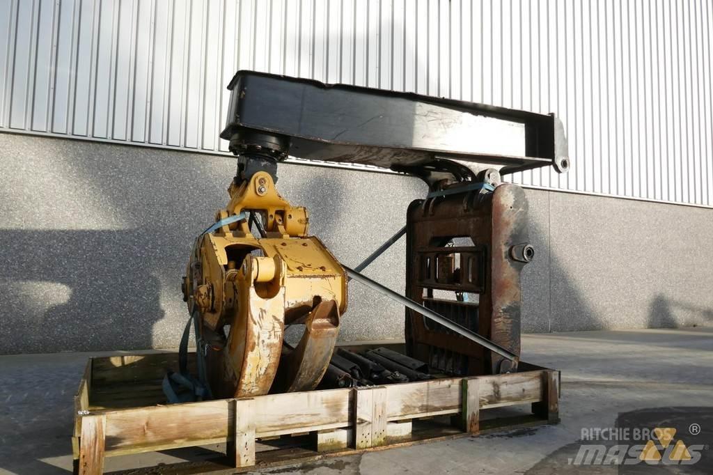CAT 525D Grapple Transportas - Kita