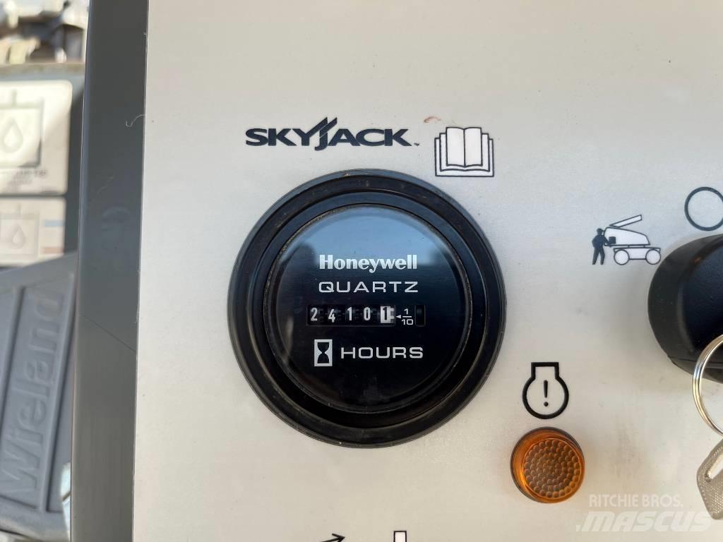 SkyJack SJ63AJ Alkūniniai keltuvai