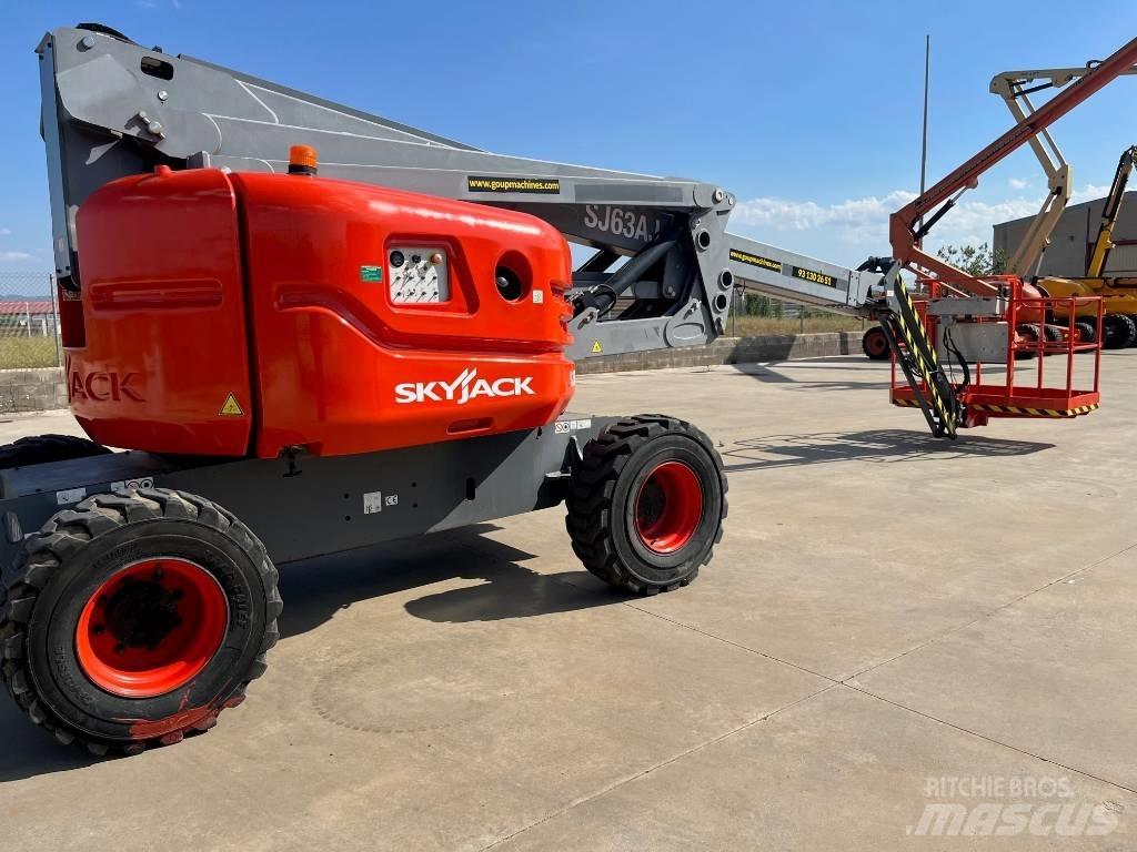 SkyJack SJ63AJ Alkūniniai keltuvai