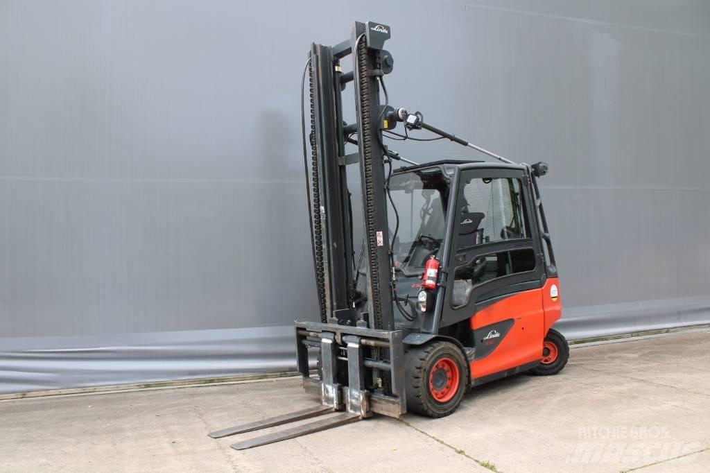 Linde E50HL-01 Elektriniai šakiniai krautuvai