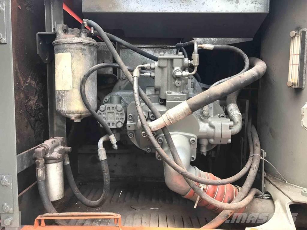 Hitachi EX200 Vikšriniai ekskavatoriai