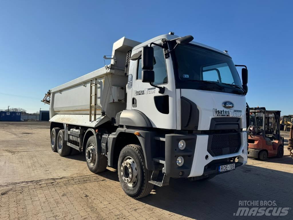Ford Cargo Savivarčių priekabų vilkikai