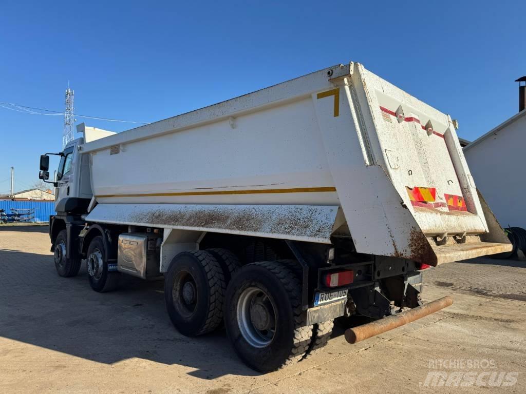 Ford Cargo Savivarčių priekabų vilkikai