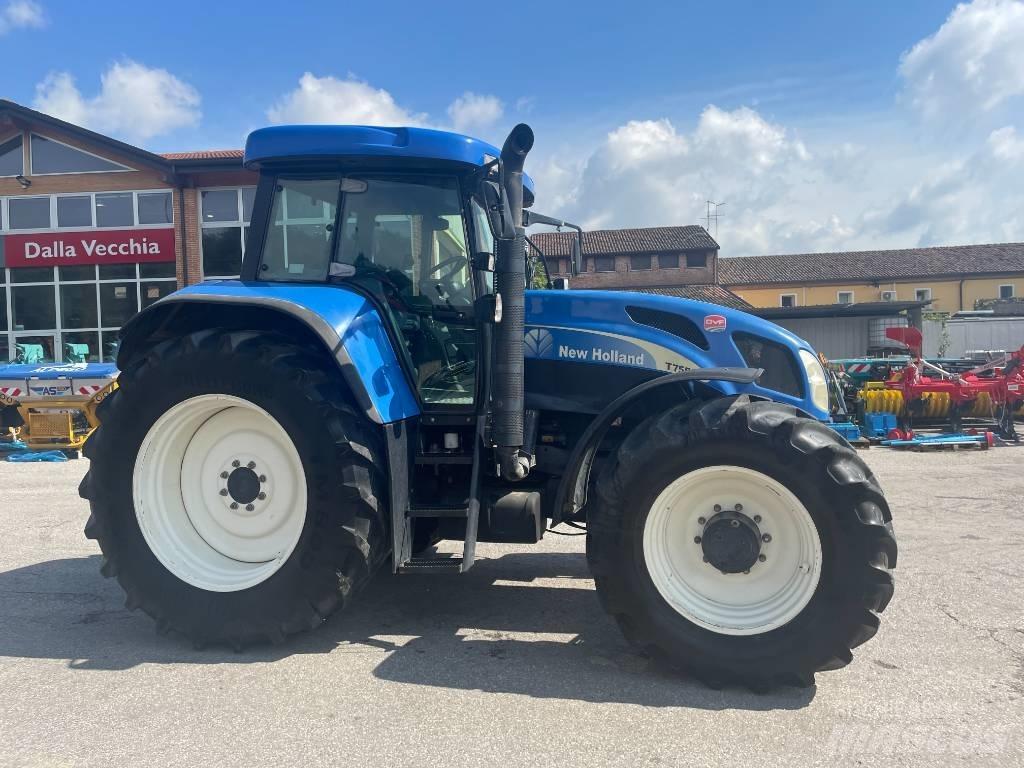 New Holland T 7550 Traktoriai