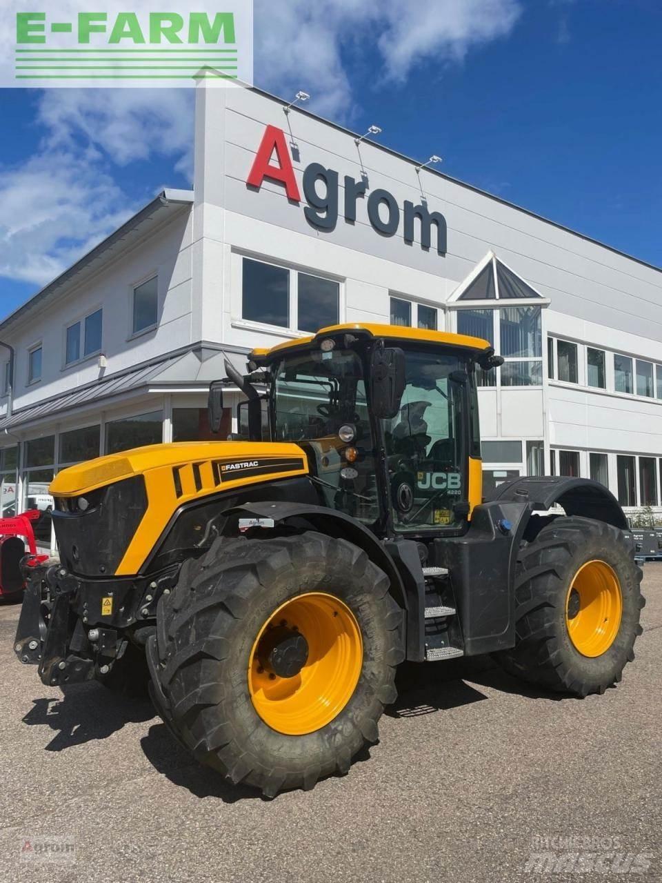 JCB fastrac 4220 Traktoriai