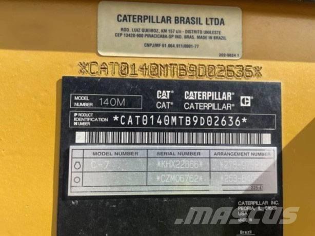 CAT 140 M Greideriai