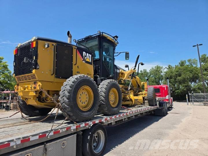 CAT 140 M Greideriai