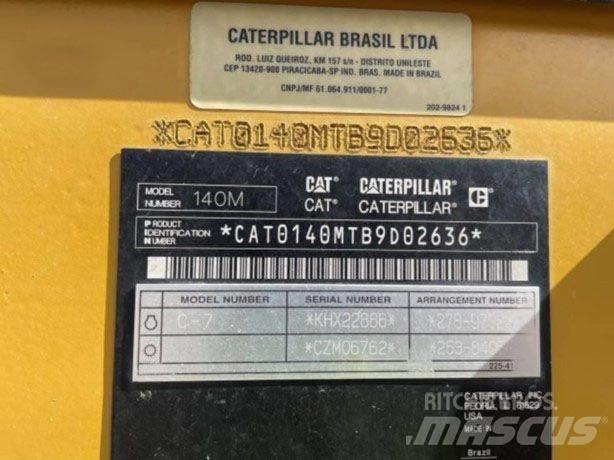 CAT 140 M Greideriai