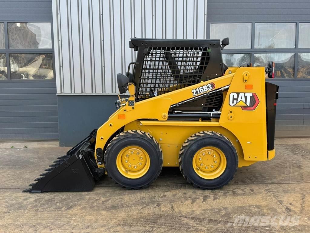 CAT 216B3 Naudoti ratiniai krautuvai
