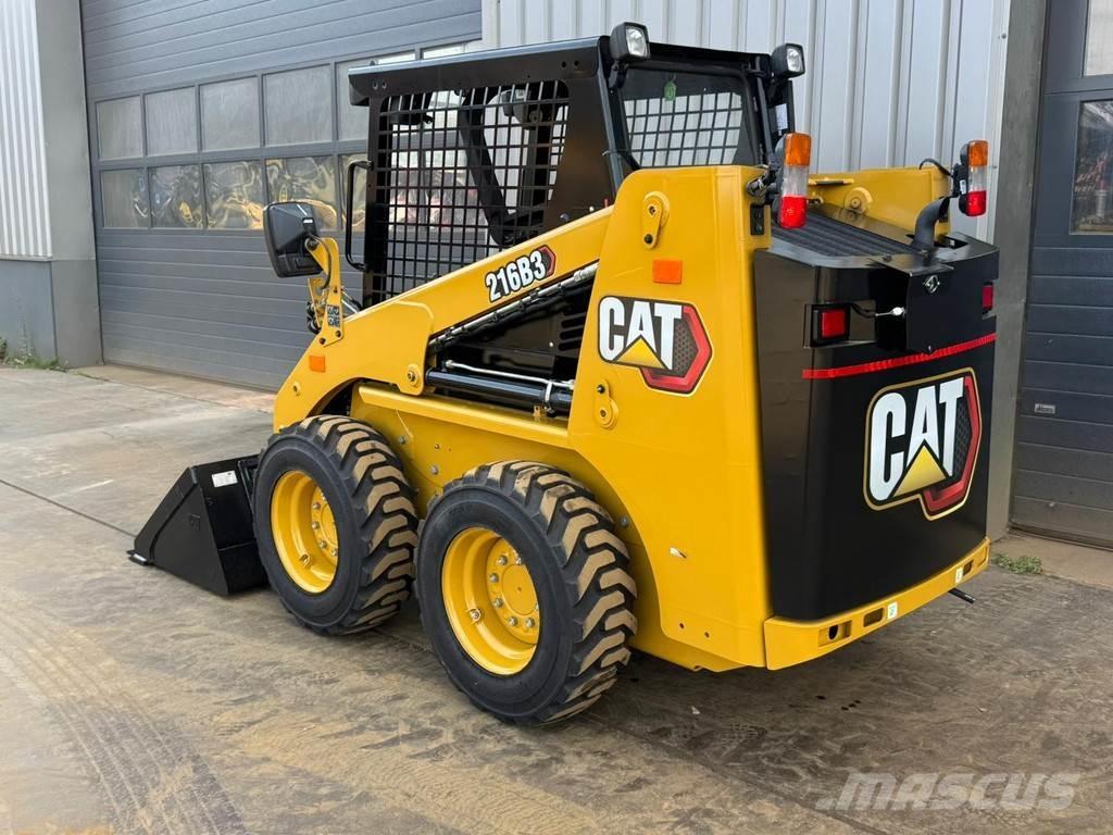 CAT 216B3 Naudoti ratiniai krautuvai