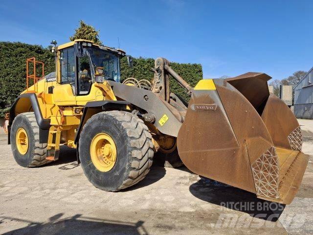 Volvo L 150 H Naudoti ratiniai krautuvai