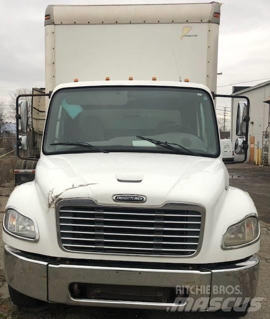 Freightliner m2 Sunkvežimiai su dengtu kėbulu