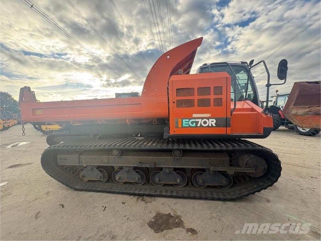 Hitachi EG 70 R Vikšrinė savivartė technika