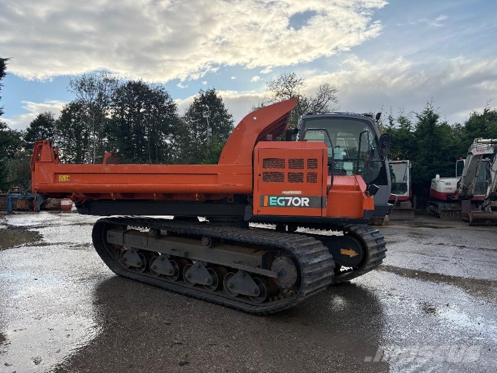 Hitachi EG 70 R Vikšrinė savivartė technika
