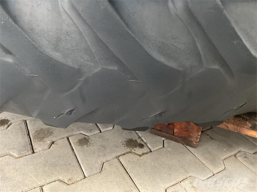 Alliance 12.4R52 Padangos, ratai ir ratlankiai