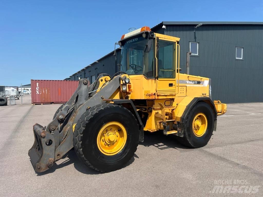 Volvo L 70 C Naudoti ratiniai krautuvai