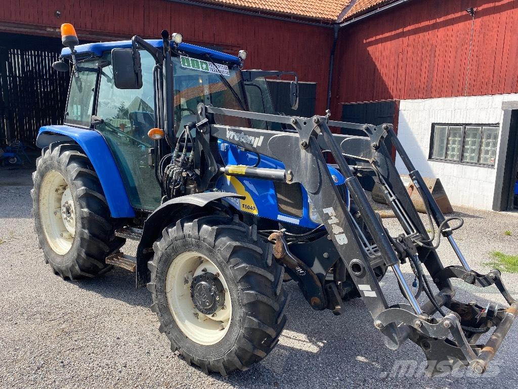 New Holland T 5040 Traktoriai