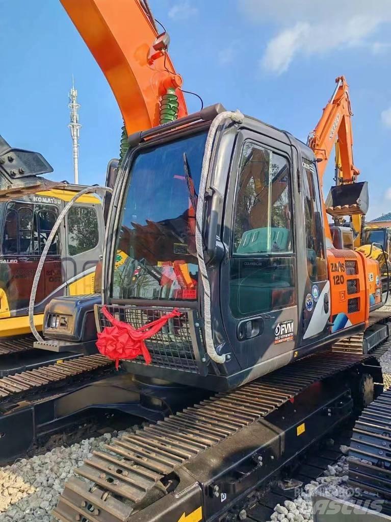 Hitachi ZX 120 Vikšriniai ekskavatoriai