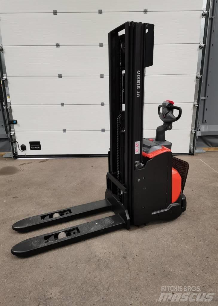 Toyota SWE 120 L Rankiniai vėžimėliai