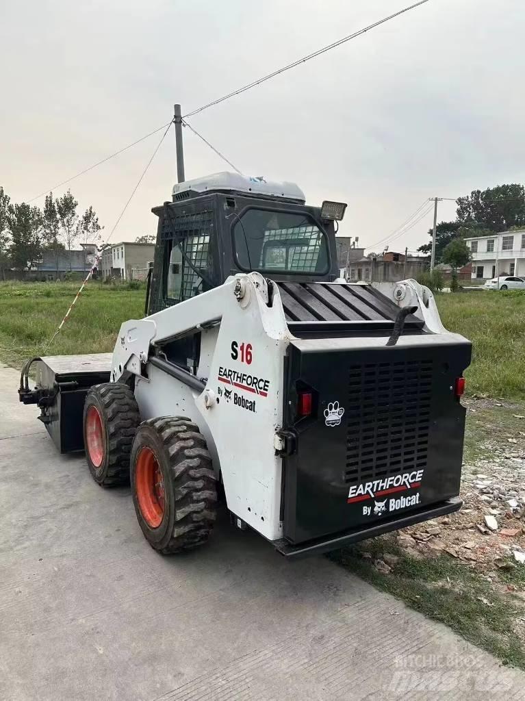 Bobcat S 16 Krautuvai su šoniniu pasukimu