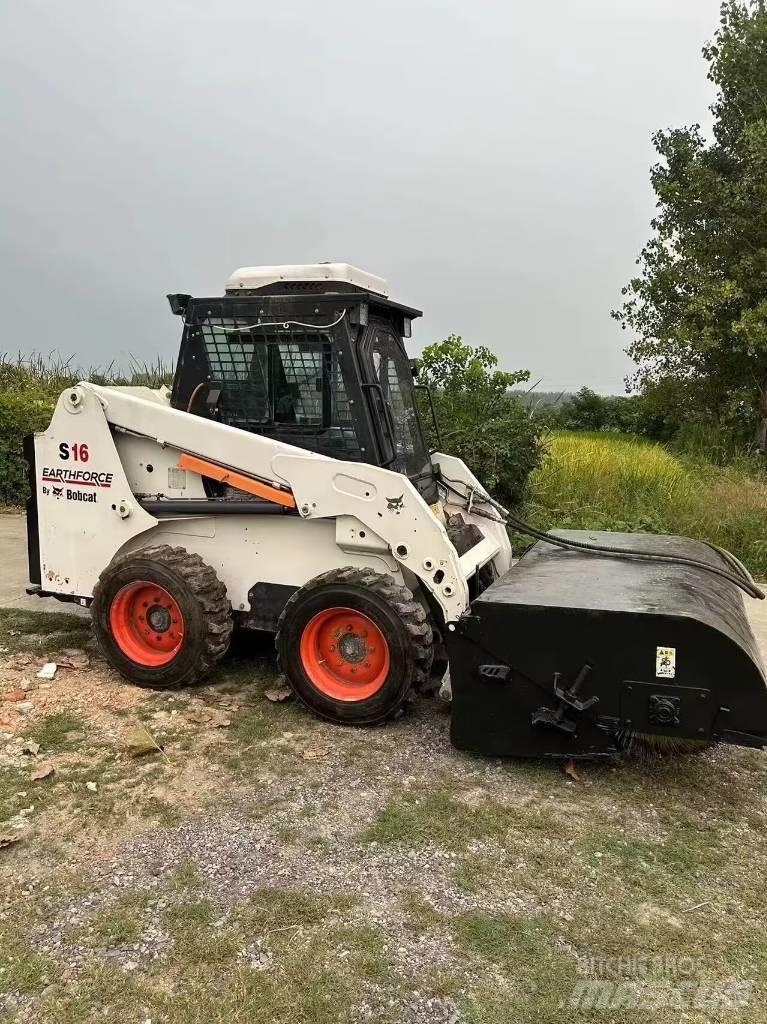 Bobcat S 16 Krautuvai su šoniniu pasukimu