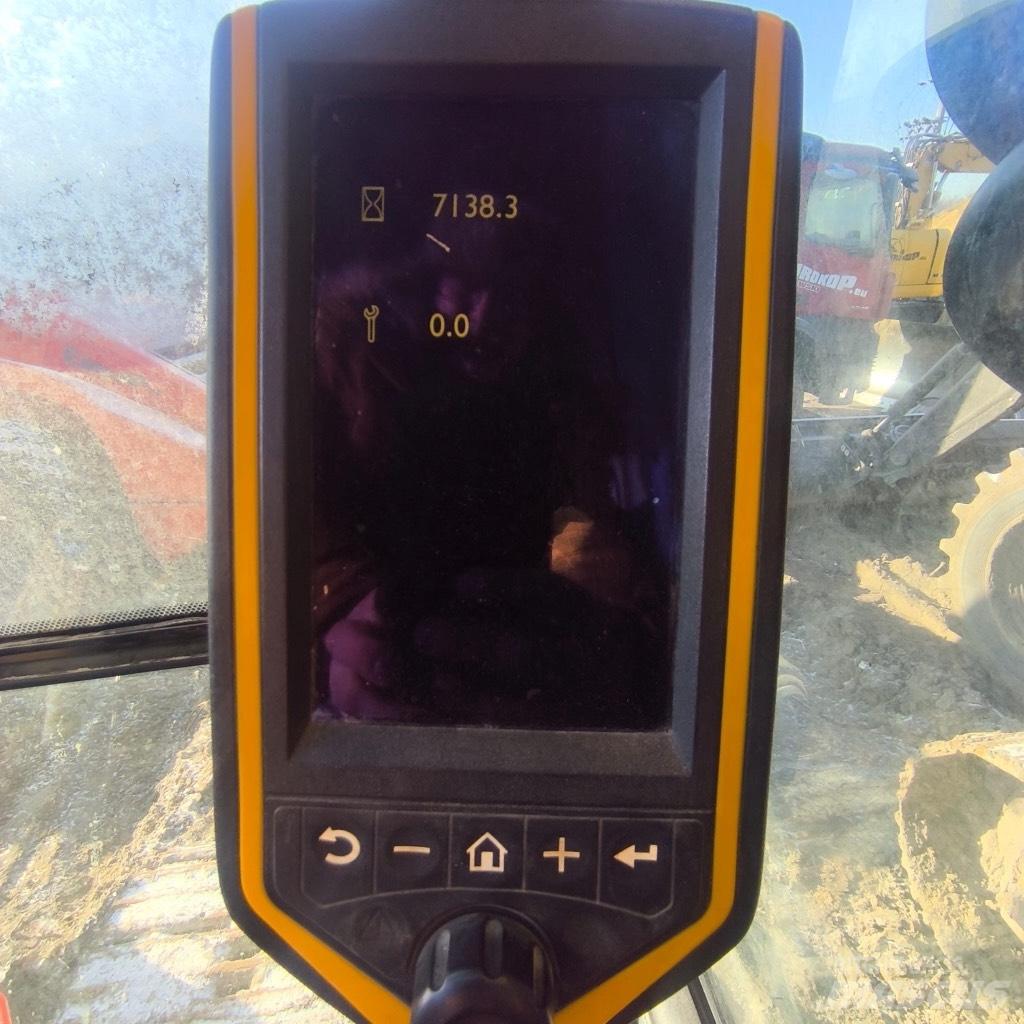 JCB JS300nc Vikšriniai ekskavatoriai