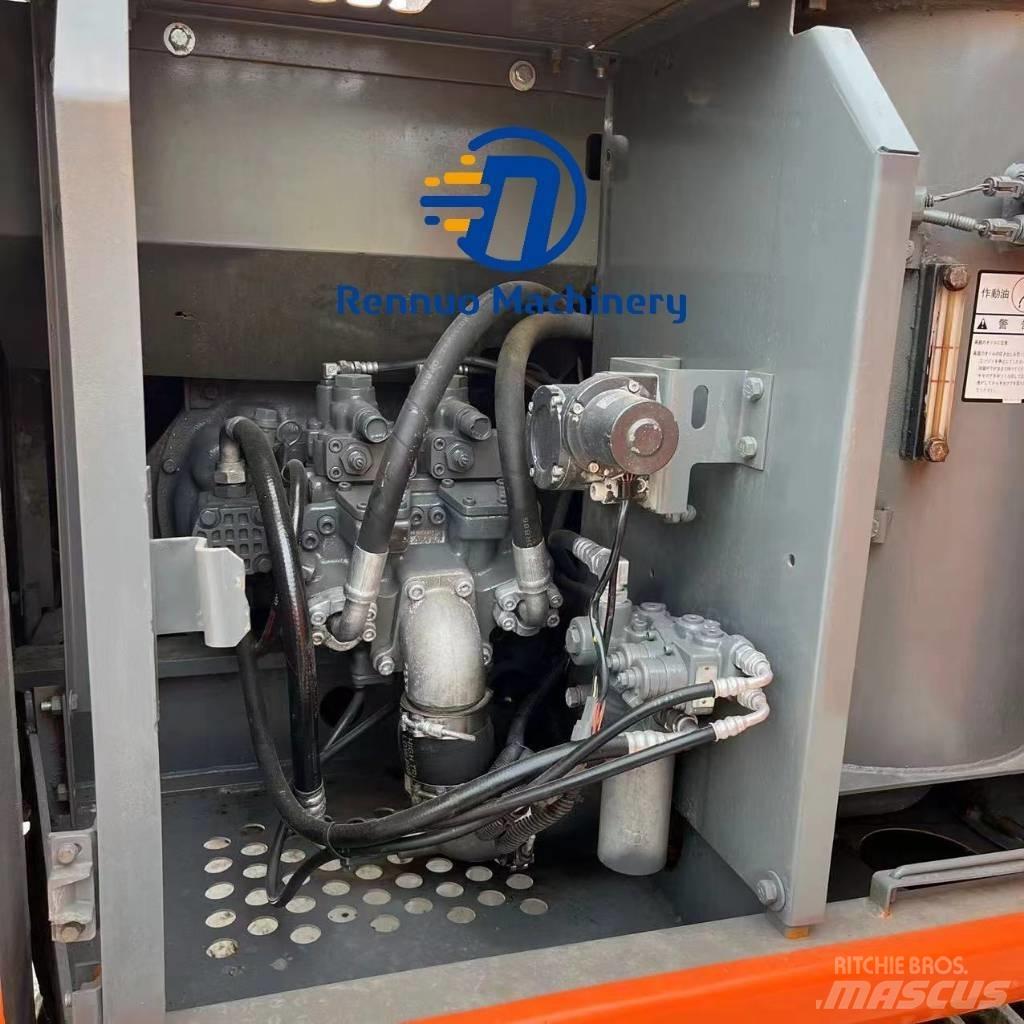 Hitachi EX 120 Vikšriniai ekskavatoriai