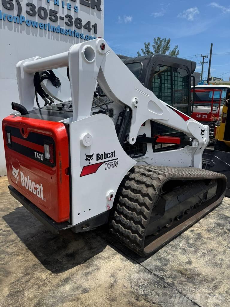 Bobcat T 740 Krautuvai su šoniniu pasukimu