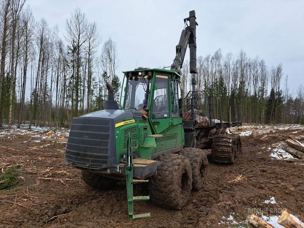 John Deere 1210 G Naudoti miškovežiai (Forvarderiai)