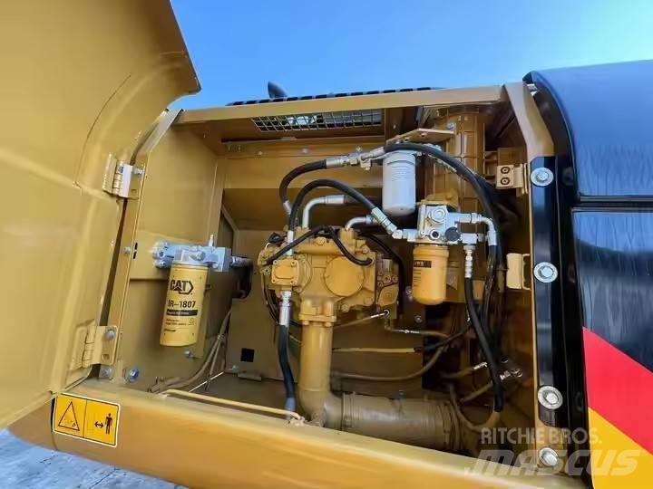 CAT 329 D Vikšriniai ekskavatoriai