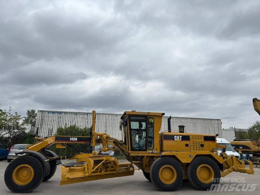 CAT 140 H Greideriai