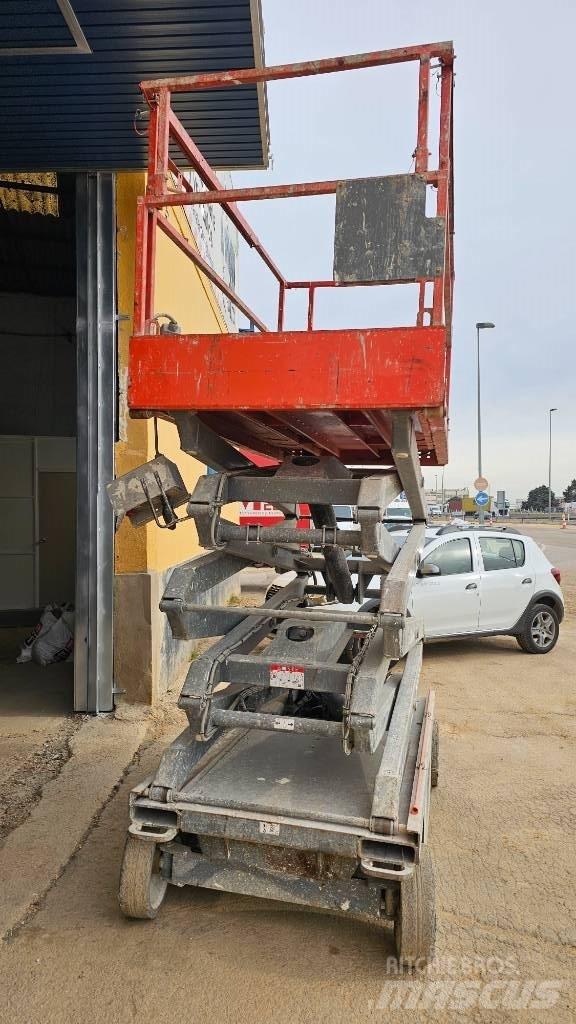 SkyJack SJIIII4626 Žirkliniai stalai