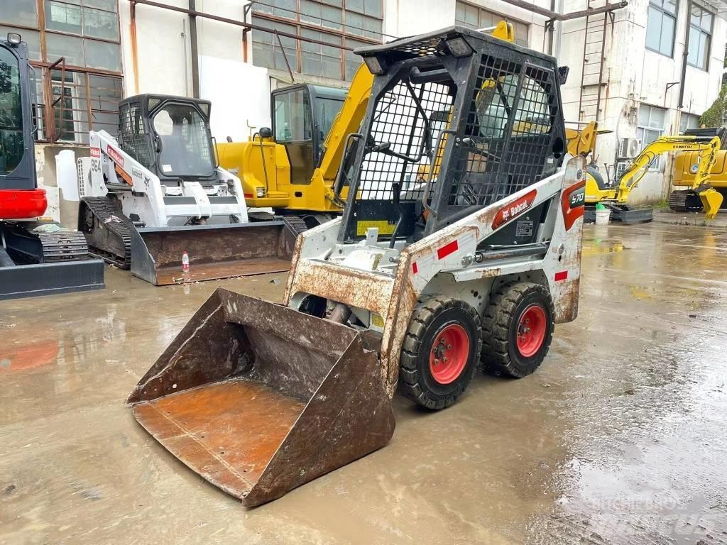 Bobcat S 70 Krautuvai su šoniniu pasukimu