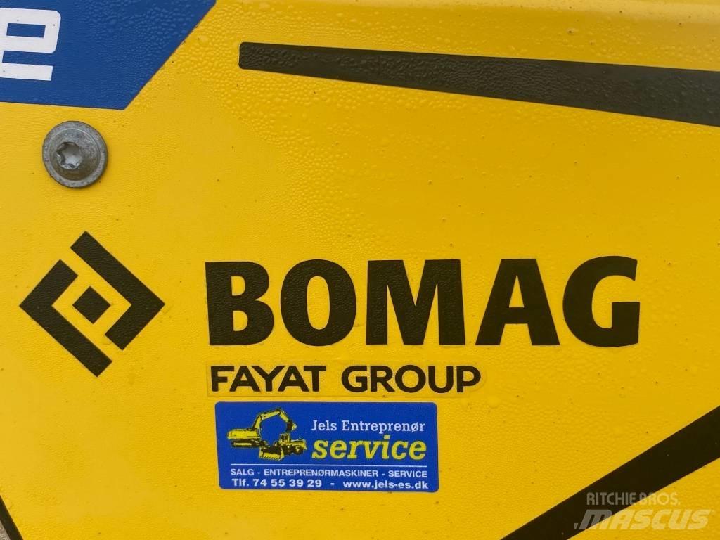 Bomag BT60E Plūktuvai