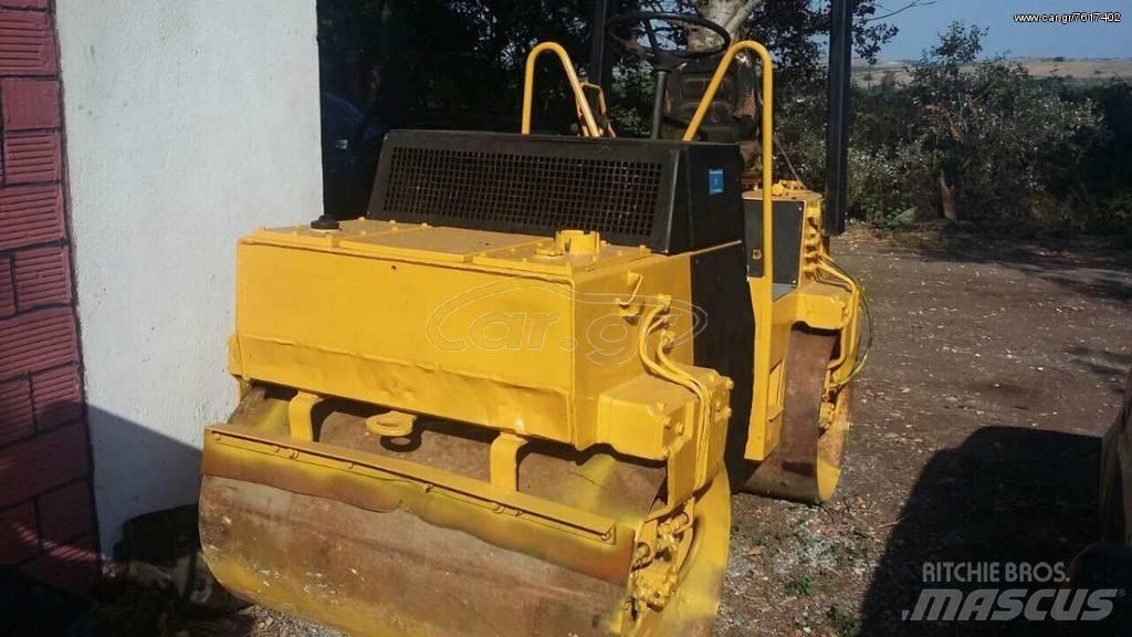 Bomag 120 Porinių būgnų volai