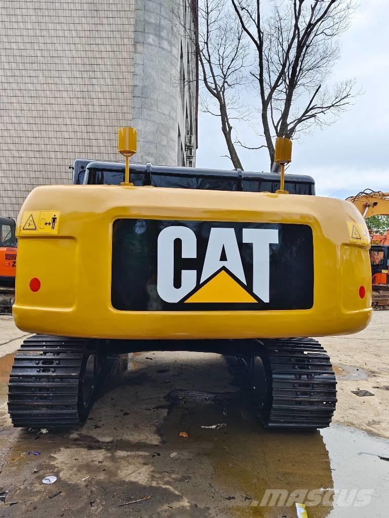 CAT 330D2L Vikšriniai ekskavatoriai