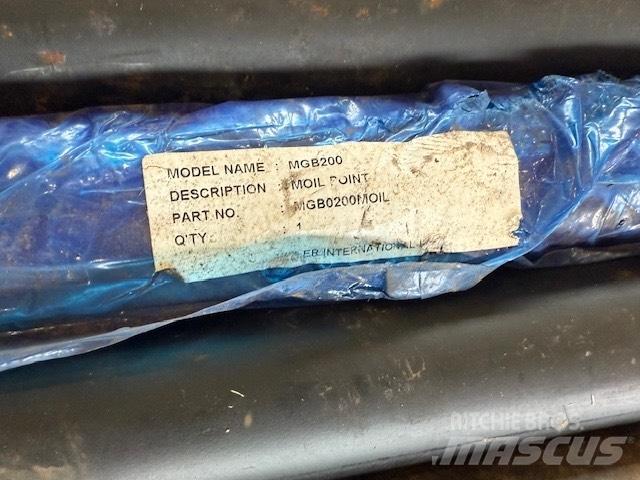 Miller MGB 200 Hidrauliniai kūjai / Trupintuvai